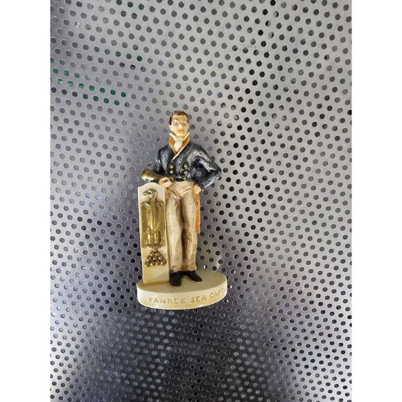SEBASTIAN MINIATURE SML-132 Yankee Sea Captain Figurine - Picture 1 of 5